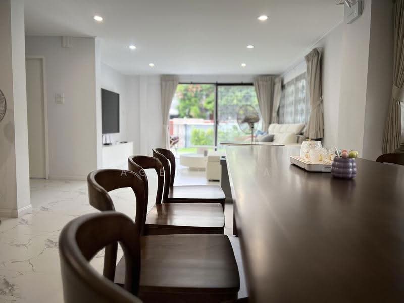 Single house for rent, Cozy Garden View style, Pattanakarn 53, near Hua Mak BTS station (SPSAD4157), Bangkok, Suan Luang, Bangkok, 4 Bedrooms, 452 sqm, Single Detached House For Rent, by Agent Pla, 500532201 - DDproperty.com