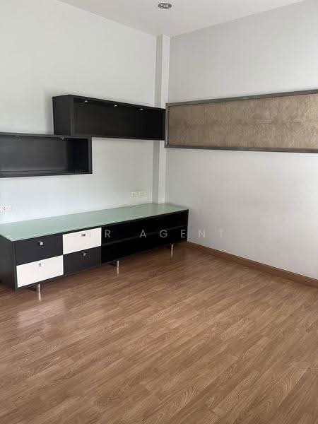บ้านเดี่ยว ลาดพร้าว 35, กรุงเทพ, จันทรเกษม, จตุจักร, กรุงเทพ, 290 ตร.ม., บ้านเดี่ยว ขาย, โดย NR AGENT, 500532206 - DDproperty.com