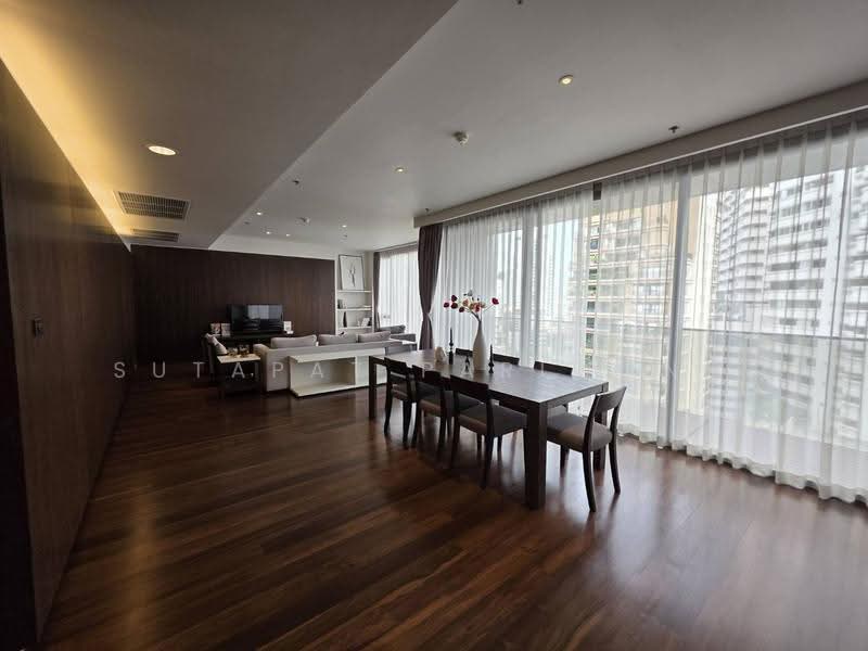 Piya Residence, Bangkok, Soi Sukhumvit 28-30, Khong Tan, Khlong Toei, Bangkok, 4 Bedrooms, 215 sqm, Condo For Rent, by Sutapat Pariwong, 500532223 - DDproperty.com