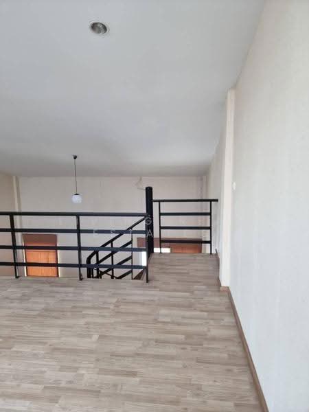 The Attic Lite Chaengwattana, Nonthaburi, Soi Si Chai Thong 29/2, Bang Talat, Pak Kret, Nonthaburi, 3 Bedrooms, 200 sqm, Townhouse For Rent, by Living Real Estates, 500532296 - DDproperty.com
