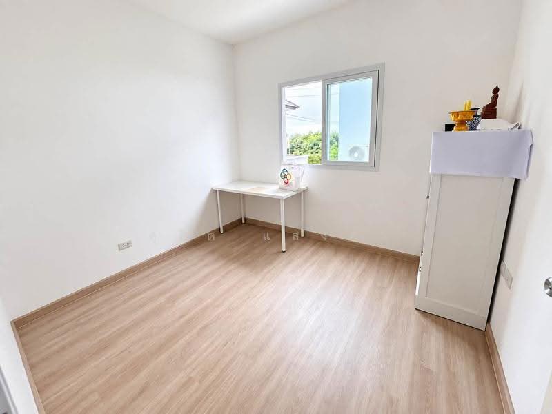 ให้เช่าทาวน์โฮมใหม่ ม.สิวารมณ์ เนเจอร์ พลัส ศรีราชา, Chon Buri (Pattaya), Surasak, Si Racha, Chon Buri (Pattaya), 4 Bedrooms, 70 sqm, Townhouse For Rent, by Dusit Saengfa, 500532347 - DDproperty.com