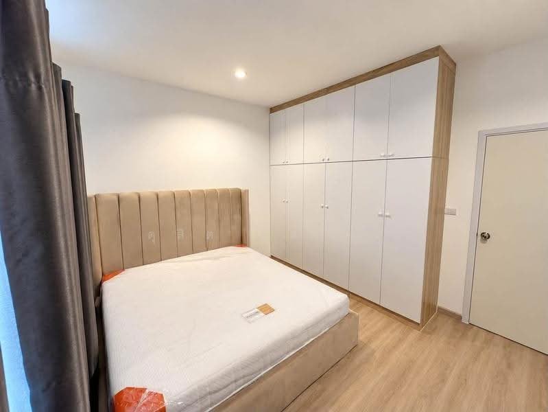 ให้เช่าทาวน์โฮมใหม่ ม.สิวารมณ์ เนเจอร์ พลัส ศรีราชา, Chon Buri (Pattaya), Surasak, Si Racha, Chon Buri (Pattaya), 4 Bedrooms, 70 sqm, Townhouse For Rent, by Dusit Saengfa, 500532347 - DDproperty.com