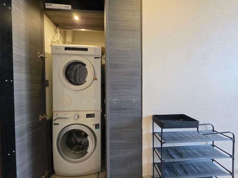The Esse Asoke, Bangkok, 333 Soi Sukhumvit 21, Sukhumvit Road, Khlongtoei Nua, Watthana, Bangkok, 1 Bedroom, 37 sqm, Condo For Rent, by Eric Fu, 500532348 - DDproperty.com