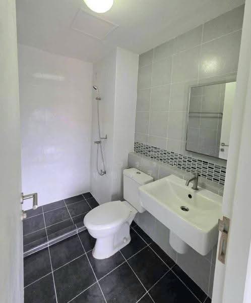 Dcondo Sukhumvit 109, Samut Prakan, 1959 Soi Sukhumvit 109, Sukhumvit Road, Samrong Nua, Muang Samut Prakarn, Samut Prakan, 1 Bedroom, 30 sqm, Condo For Sale, by Ulaiwan Boonsiri, 500532353 - DDproperty.com