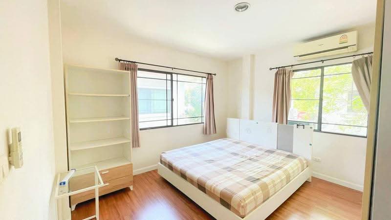 Mantana Lake Watcharapol, Bangkok, Sukhaphiban 5 Road, O-Ngoen, Sai Mai, Bangkok, 3 Bedrooms, 203 sqm, Single Detached House For Sale, by Rinrada Saelee, 500532403 - DDproperty.com