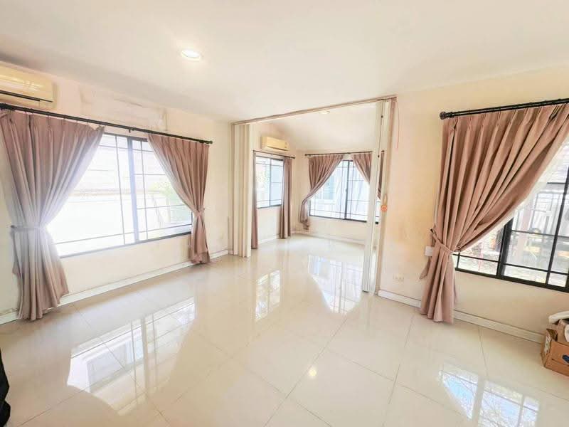 Mantana Lake Watcharapol, Bangkok, Sukhaphiban 5 Road, O-Ngoen, Sai Mai, Bangkok, 3 Bedrooms, 203 sqm, Single Detached House For Sale, by Rinrada Saelee, 500532403 - DDproperty.com