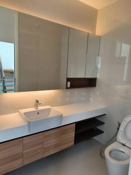 บ้านเดี่ยว 3 ชั้น 2 ห้องนอน plus at Hem 52 At Rama 9 near MRT Phetchaburi, กรุงเทพ, บางกะปิ, ห้วยขวาง, กรุงเทพ, 300 ตร.ม., บ้านเดี่ยว ให้เช่า, โดย Charinthip Phungalong, 500532408 - DDproperty.com