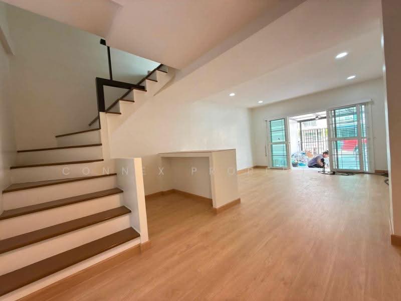 Suanluang Ville 5, Bangkok, 191 Soi Chaloem Phra Kiat Ratchakan Thi 9, Dok Mai, Prawet, Bangkok, 2 Bedrooms, 21 sqm, Townhouse For Sale, by Connex Property, 500532432 - DDproperty.com