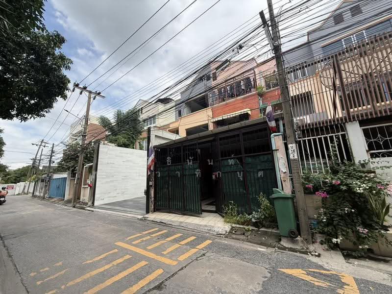 Townhome, Bangkok, สุขุมวิท 62, Bang Chak, Phra Khanong, Bangkok, 4 Bedrooms, 400 sqm, Townhouse For Sale, by Nithinan Chanwatikabud, 500532492 - DDproperty.com