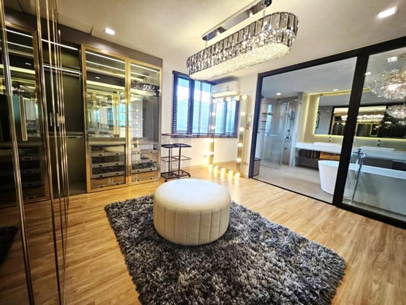 Glam, Bangkok, 161 Soi Satriwitthaya 2 Junction 23, Lat Phrao, Bangkok, 3 Bedrooms, 380 sqm, Townhouse For Rent, by นัฐพงค์ มณีอัครเนตร, 500532497 - DDproperty.com