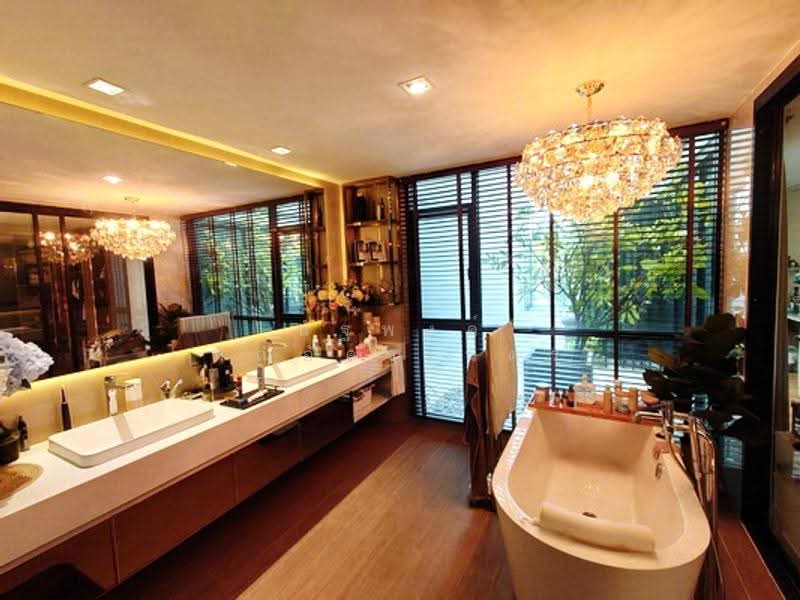 Glam, Bangkok, 161 Soi Satriwitthaya 2 Junction 23, Lat Phrao, Bangkok, 3 Bedrooms, 380 sqm, Townhouse For Rent, by นัฐพงค์ มณีอัครเนตร, 500532497 - DDproperty.com