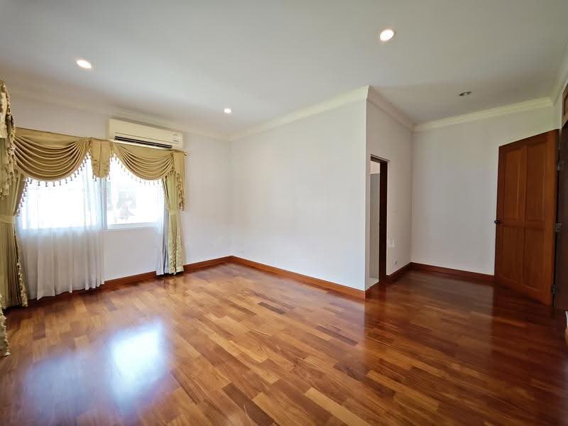Prukpirom Rachapruk Ratanathibet, Nonthaburi, Om Kret Ratchaphruek, Pak Kret, Nonthaburi, 4 Bedrooms, 550 sqm, Single Detached House For Sale, by TITISAK Jane, 500532512 - DDproperty.com