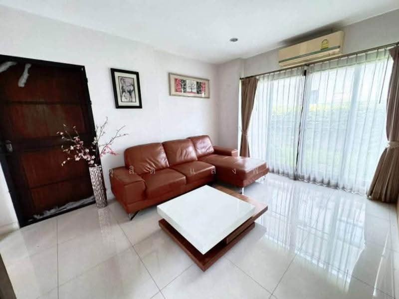 ให้เช่าบ้านเดี่ยวหลังใหญ่ ม.เดอะคอมพลีท ใกล้ J park ศรีราชา, Chon Buri (Pattaya), Surasak, Si Racha, Chon Buri (Pattaya), 3 Bedrooms, 200 sqm, Single Detached House For Rent, by Dusit Saengfa, 500532576 - DDproperty.com