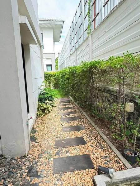ให้เช่าบ้านเดี่ยวหลังใหญ่ ม.เดอะคอมพลีท ใกล้ J park ศรีราชา, Chon Buri (Pattaya), Surasak, Si Racha, Chon Buri (Pattaya), 3 Bedrooms, 200 sqm, Single Detached House For Rent, by Dusit Saengfa, 500532576 - DDproperty.com