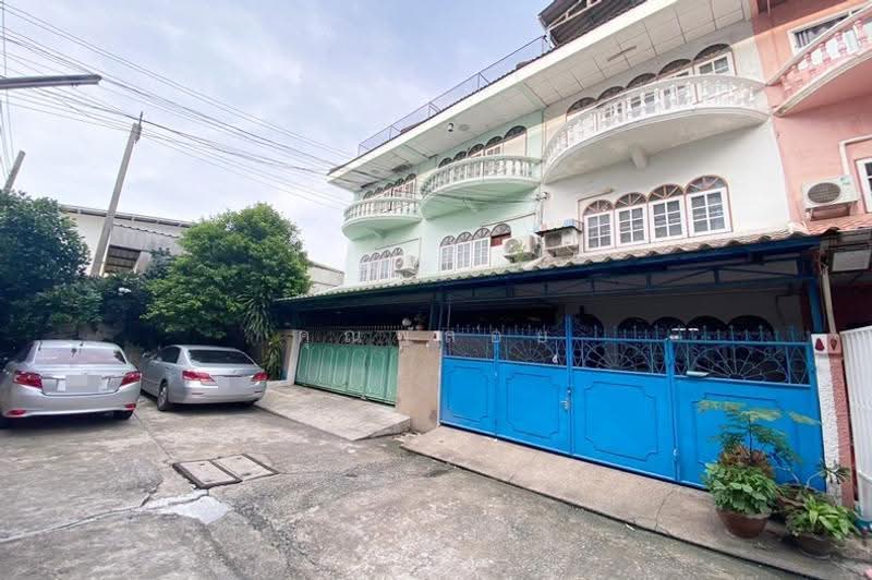 ขายทาวน์เฮาส์ 3 ชั้น 20 ตร.วา เพชรเกษม 50/1 บางแค ภาษีเจริญ ใกล้ MRT / BTS, กรุงเทพ, ถนนเพชรเกษม, บางหว้า, ภาษีเจริญ, กรุงเทพ, 240 ตร.ม., ทาวน์เฮ้าส์ ขาย, โดย คุณพลอย, 500532608 - DDproperty.com