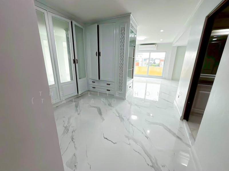 Yenakart Residence, Bangkok, 3 Soi Prasat Suk, Chong Nonsi, Yan Nawa, Bangkok, 4 Bedrooms, 450 sqm, Townhouse For Rent, by The Elite Homes (Thailand) Co., Ltd., 500532724 - DDproperty.com