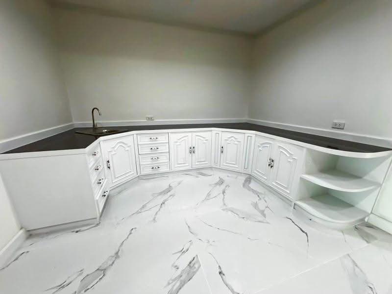 Yenakart Residence, Bangkok, 3 Soi Prasat Suk, Chong Nonsi, Yan Nawa, Bangkok, 4 Bedrooms, 450 sqm, Townhouse For Rent, by The Elite Homes (Thailand) Co., Ltd., 500532724 - DDproperty.com