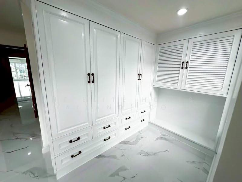 Yenakart Residence, Bangkok, 3 Soi Prasat Suk, Chong Nonsi, Yan Nawa, Bangkok, 4 Bedrooms, 450 sqm, Townhouse For Rent, by The Elite Homes (Thailand) Co., Ltd., 500532724 - DDproperty.com