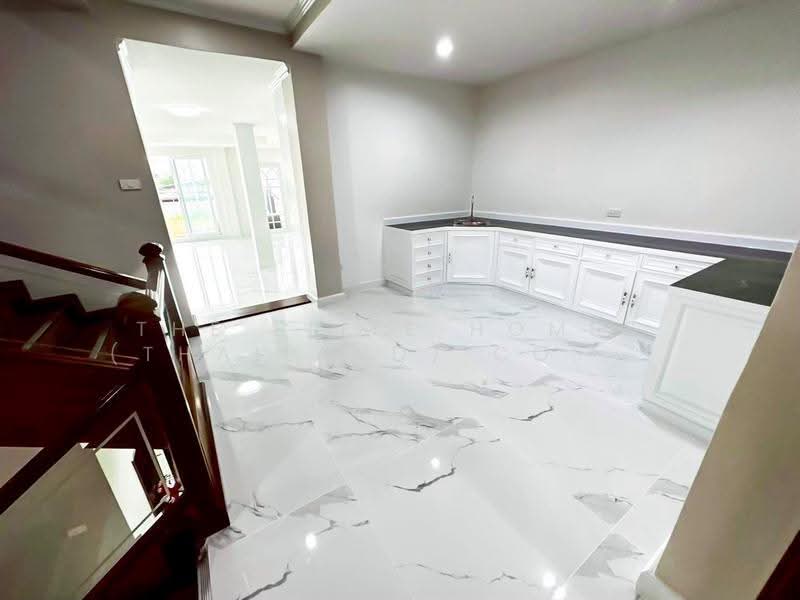 Yenakart Residence, Bangkok, 3 Soi Prasat Suk, Chong Nonsi, Yan Nawa, Bangkok, 4 Bedrooms, 450 sqm, Townhouse For Rent, by The Elite Homes (Thailand) Co., Ltd., 500532724 - DDproperty.com
