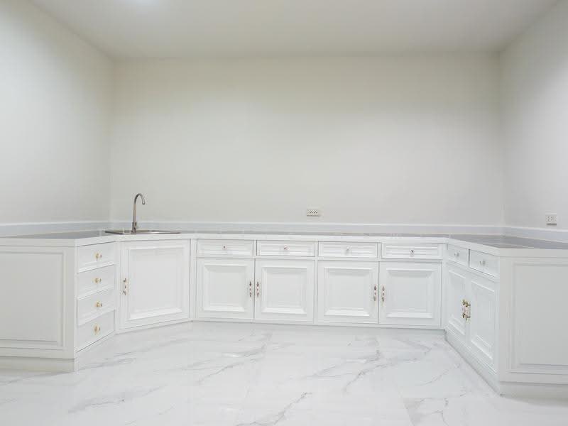Yenakart Residence, Bangkok, 3 Soi Prasat Suk, Chong Nonsi, Yan Nawa, Bangkok, 4 Bedrooms, 450 sqm, Townhouse For Rent, by The Elite Homes (Thailand) Co., Ltd., 500532724 - DDproperty.com