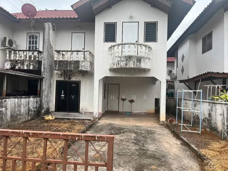 2-Story Twin House, Natthakarn Village, Nong Khon Kwang, Udon Thani, Nong Khon Kwang, Muang Udon Thani, Udon Thani, 3 Bedrooms, 140 sqm, Townhouse For Sale, by Kulaya Thanapura, 500532767 - DDproperty.com
