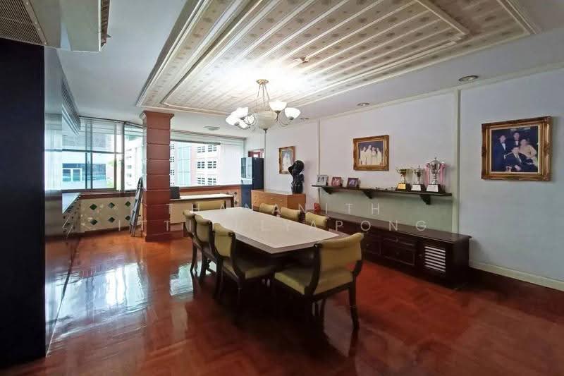 Premier Condominium : พรีเมียร์ คอนโดมิเนียม, กรุงเทพ, ถนนสุขุมวิท 24, คลองตัน, คลองเตย, กรุงเทพ, 400 ตร.ม., Condo ขาย, โดย Thananith Ittitulyapong, 500532773 - DDproperty.com