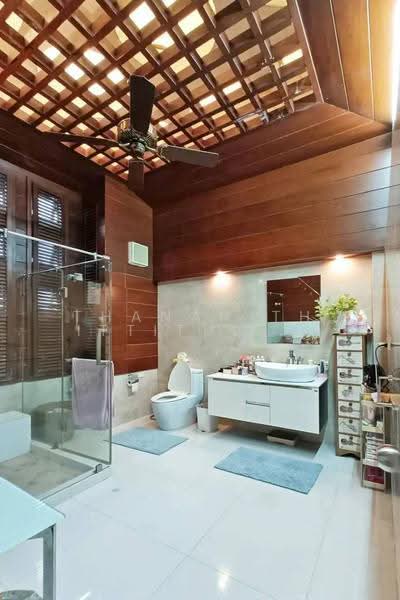 Premier Condominium : พรีเมียร์ คอนโดมิเนียม, กรุงเทพ, ถนนสุขุมวิท 24, คลองตัน, คลองเตย, กรุงเทพ, 400 ตร.ม., Condo ขาย, โดย Thananith Ittitulyapong, 500532773 - DDproperty.com