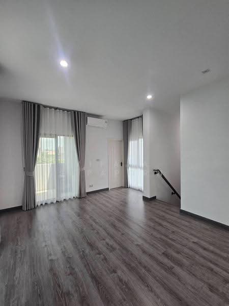 Baan Klang Muang Classe Sukhumvit 77 : บ้านกลางเมือง คลาสเซ่ สุขุมวิท 77, กรุงเทพ, ซอยอ่อนนุช 21, สวนหลวง, กรุงเทพ, 214 ตร.ม., บ้านเดี่ยว ให้เช่า, โดย Vipada Supaporn, 500532774 - DDproperty.com