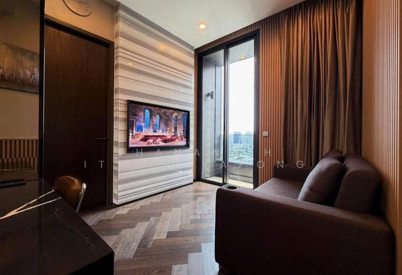 The Esse Sukhumvit 36, Bangkok, Soi Sukhumvit 36, Sukhumvit Road, Phra Kanong, Khlong Toei, Bangkok, 1 Bedroom, 39 sqm, Condo For Rent, by Thananith Ittitulyapong, 500532782 - DDproperty.com