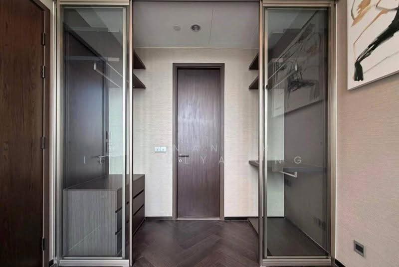 The Esse Sukhumvit 36, Bangkok, Soi Sukhumvit 36, Sukhumvit Road, Phra Kanong, Khlong Toei, Bangkok, 1 Bedroom, 39 sqm, Condo For Rent, by Thananith Ittitulyapong, 500532782 - DDproperty.com