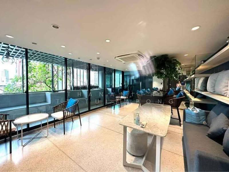 Na Veera Phahol-Ari, Bangkok, Soi Phahon Yothin 14, Phahon Yothin Road, Samsen Nai, Phaya Thai, Bangkok, 1 Bedroom, 32 sqm, Condo For Rent, by Thananith Ittitulyapong, 500532825 - DDproperty.com