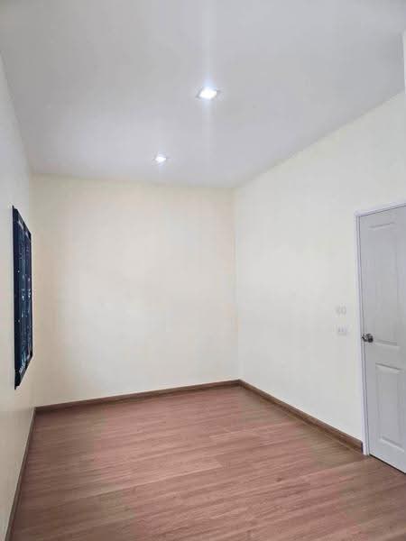 โกลเด้นทาวน์ อยุธยา, Phra Nakhon Si Ayutthaya, Ban Krot, Bang Pa-In, Phra Nakhon Si Ayutthaya, 3 Bedrooms, 64 sqm, Townhouse For Sale, by ANUCHIT PHOCHAI, 500532840 - DDproperty.com