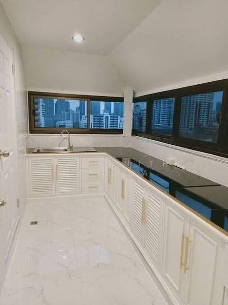 The Waterford Thonglor 11, Bangkok, 219 Soi Thonglor Sukhumvit Road, Khlong Tan Nua, Watthana, Bangkok, 2 Bedrooms, 193 sqm, Condo For Rent, by Thananith Ittitulyapong, 500532845 - DDproperty.com