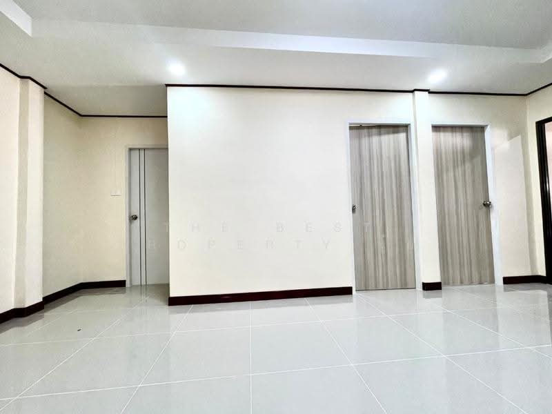 สุขใจวิลล่า1 ชลบุรี, Chon Buri (Pattaya), Don Hualo, Muang Chon Buri, Chon Buri (Pattaya), 2 Bedrooms, 100 sqm, Townhouse For Sale, by The Best Property นุ้ย, 500532856 - DDproperty.com