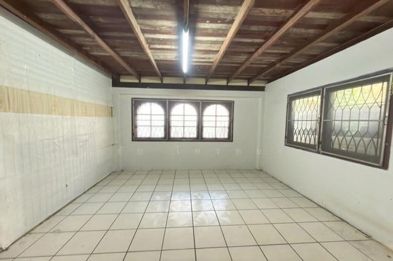 ปิ่นเจริญ 2, Bangkok, สรงประภา, Si Khan, Don Mueang, Bangkok, 3 Bedrooms, 120 sqm, Semi-Detached House (Twin House) For Sale, by สง่าชัย ไทรทองคำ, 500532930 - DDproperty.com