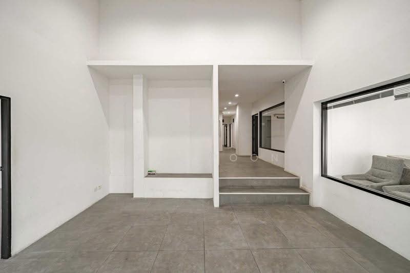 Office Building | Lat Phrao Soi 8 | Walk to MRT Phahon Yothin (SPSSR384), Bangkok, ลาดพร้าว ซอย 8, Jom Phon, Chatuchak, Bangkok, , 726 sqm, Office Space For Rent, by Khun Poon, 500532973 - DDproperty.com