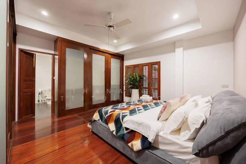 8-BR Villa, Bangkok, Suan Luang, Bangkok, 8 Bedrooms, 350 sqm, Villa For Rent, by Thananith Ittitulyapong, 500532977 - DDproperty.com