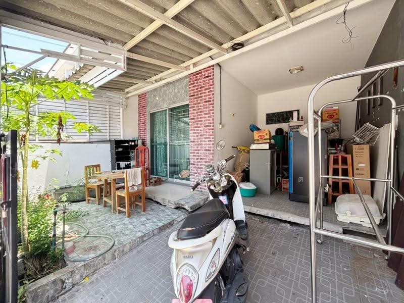 Pruksa Ville 38/1 Nhamdaeng-Theparak : พฤกษาวิลล์ 38/1 หนามแดง-เทพารักษ์, สมุทรปราการ, ถนนหนามแดง, บางแก้ว, บางพลี, สมุทรปราการ, 95 ตร.ม., Townhouse ขาย, โดย The Best Property กิต, 500532992 - DDproperty.com