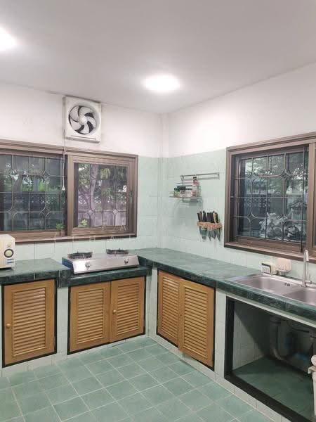 Baan Kritsada Nakron 12, Bangkok, Phutthamonthon Sai, Chim Plee, Taling Chan, Bangkok, 4 Bedrooms, 258 sqm, Single Detached House For Sale, by Fazwaz (Thailand) Co., Ltd., 500533097 - DDproperty.com