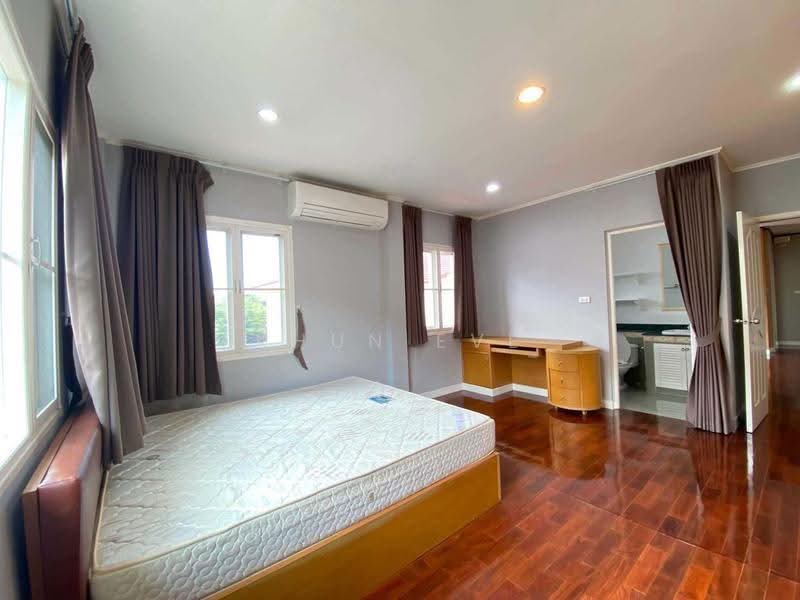 Nantawan Sukhumvit 77, Bangkok, Sukhumvit 77 (On Nut 44), Bang Chak, Phra Khanong, Bangkok, 5 Bedrooms, 300 sqm, Single Detached House For Rent, by Khun Eve, 500533100 - DDproperty.com