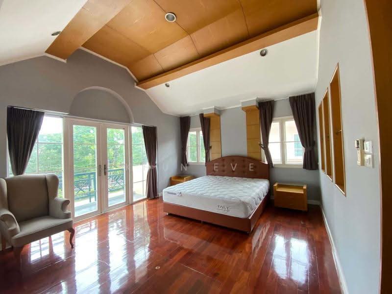 Nantawan Sukhumvit 77, Bangkok, Sukhumvit 77 (On Nut 44), Bang Chak, Phra Khanong, Bangkok, 5 Bedrooms, 300 sqm, Single Detached House For Rent, by Khun Eve, 500533100 - DDproperty.com