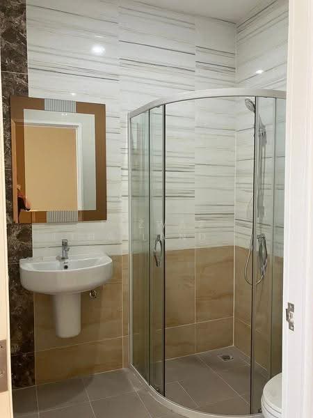 Golden Town Bangkhae, Bangkok, Soi Kanchanaphisek 5/1, Lak Song, Bang Khae, Bangkok, 3 Bedrooms, 96 sqm, Townhouse For Sale, by Fazwaz (Thailand) Co., Ltd., 500533149 - DDproperty.com
