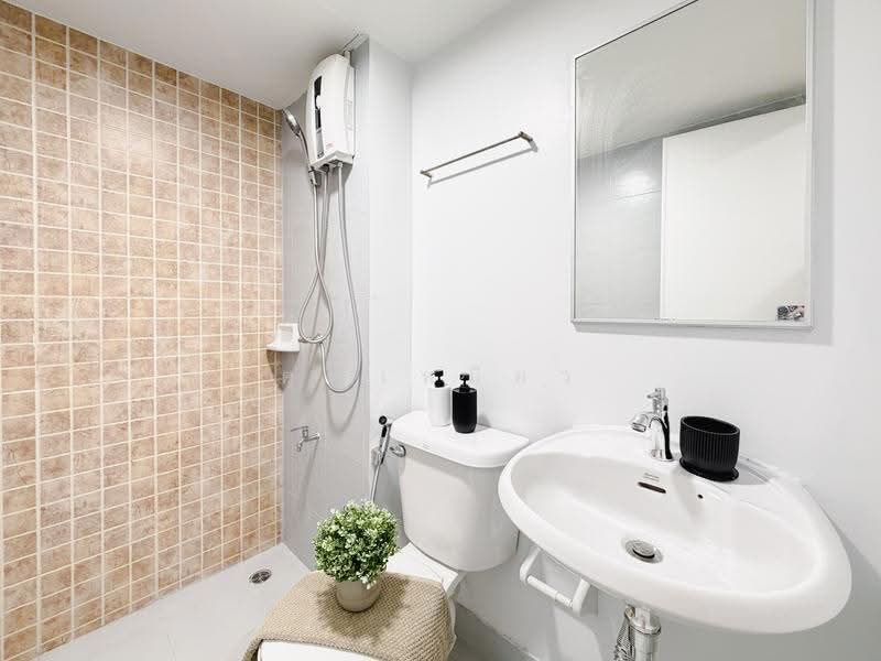 Lumpini Township Rangsit-Klong 1, Pathum Thani, 28 Rangsit-Nakhon Nayok Road, Khlong Chet, Khlong Luang, Pathum Thani, 1 Bedroom, 22 sqm, Condo For Sale, by คุณเหมียว, 500533167 - DDproperty.com