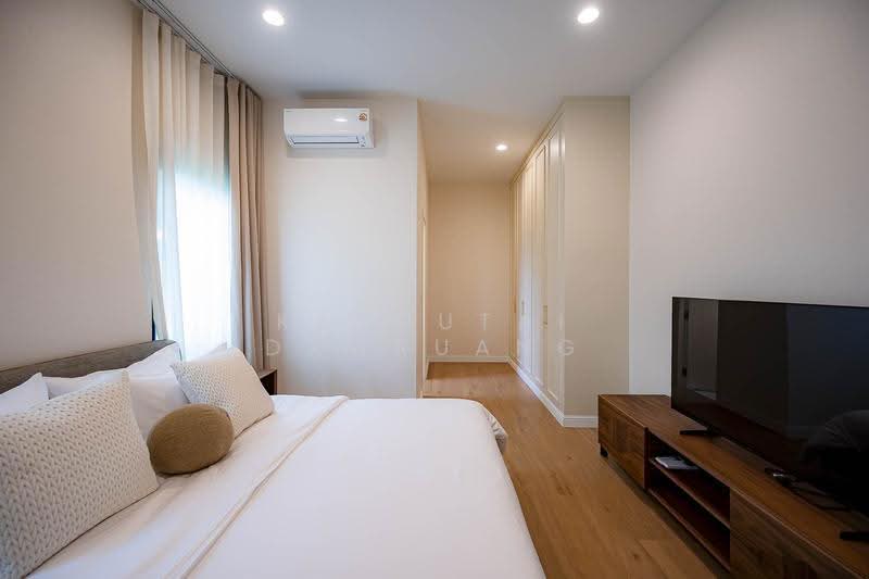 Narinsiri Krungthep Kreetha, Bangkok, Saphan Sung, Bangkok, 5 Bedrooms, 430 sqm, Single Detached House For Rent, by Kanrutai Dawruang, 500533183 - DDproperty.com