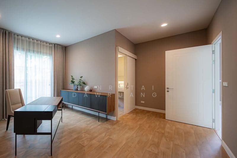 Narinsiri Krungthep Kreetha, Bangkok, Saphan Sung, Bangkok, 5 Bedrooms, 430 sqm, Single Detached House For Rent, by Kanrutai Dawruang, 500533183 - DDproperty.com