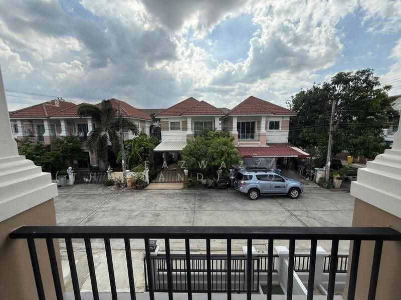 Suanluang Ville (Nirun Ville 3), Bangkok, Soi Chaloem Phrakiat Rama 9 Soi 28, Nong Bon, Prawet, Bangkok, 3 Bedrooms, 120 sqm, Single Detached House For Sale, by Fazwaz (Thailand) Co., Ltd., 500533203 - DDproperty.com