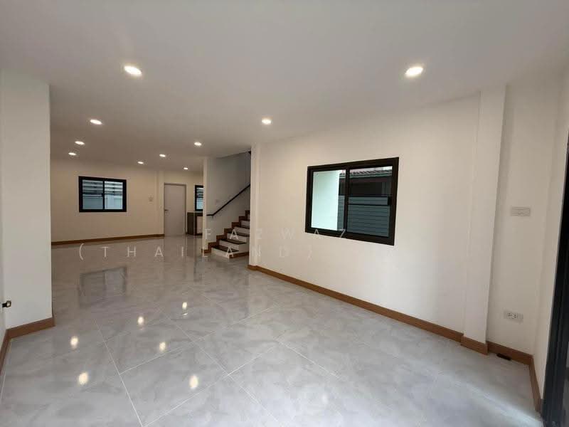 Suanluang Ville (Nirun Ville 3), Bangkok, Soi Chaloem Phrakiat Rama 9 Soi 28, Nong Bon, Prawet, Bangkok, 3 Bedrooms, 120 sqm, Single Detached House For Sale, by Fazwaz (Thailand) Co., Ltd., 500533203 - DDproperty.com