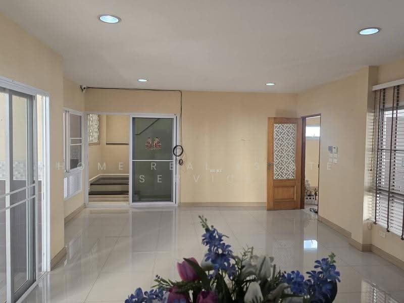Parkway Chalet Ramkhamhaeng, Bangkok, 103 Ramkhamhaeng Road, Min Buri, Bangkok, 3 Bedrooms, 145 sqm, Single Detached House For Sale, by HOME Real Estate Service, 500533210 - DDproperty.com