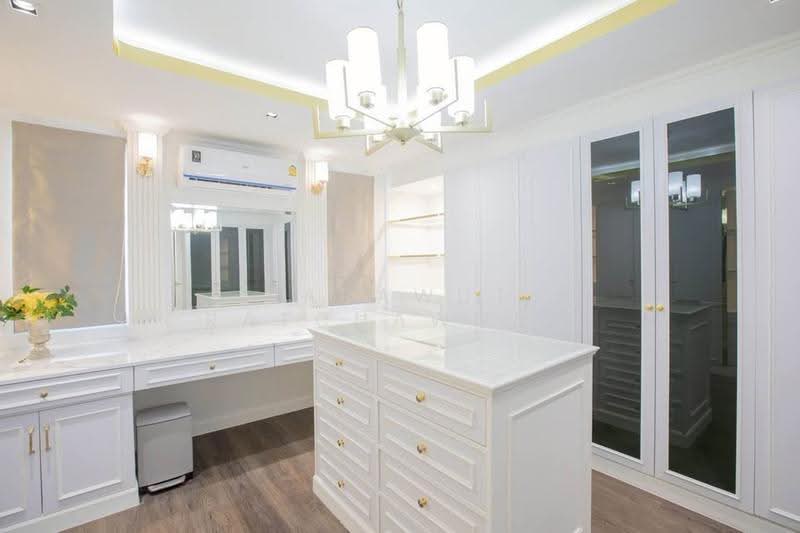 Petch 9 Tower, Bangkok, Phetchaburi 9 Alley, Thanon Phaya Thai, Ratchathewi, Bangkok, 1 Bedroom, 140 sqm, Condo For Rent, by Sarawut Ratchawong, 500533264 - DDproperty.com