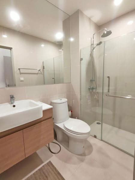 Noble Revolve Ratchada 2, Bangkok, 70 Soi Ratchadaphisek 10, Ratchadaphisek Road, Huai Khwang, Bangkok, 2 Bedrooms, 62 sqm, Condo For Rent, by Living Real Estates, 500533390 - DDproperty.com